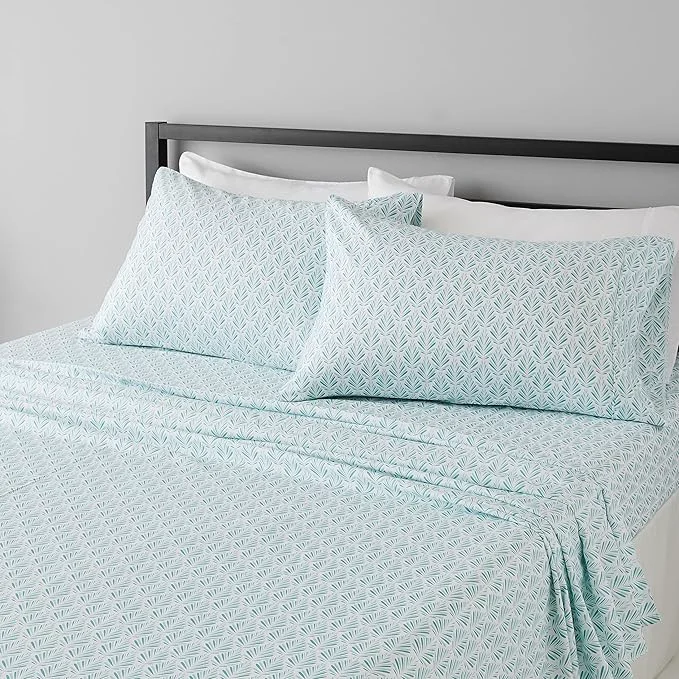 Sophisticated Amazon Basics Lightweight Breathable Wrinkle Resistant Microfiber 4-Piece Bed Sheet Set with 14-Inch Deep Pockets Full Aqua Fern Printed Certified