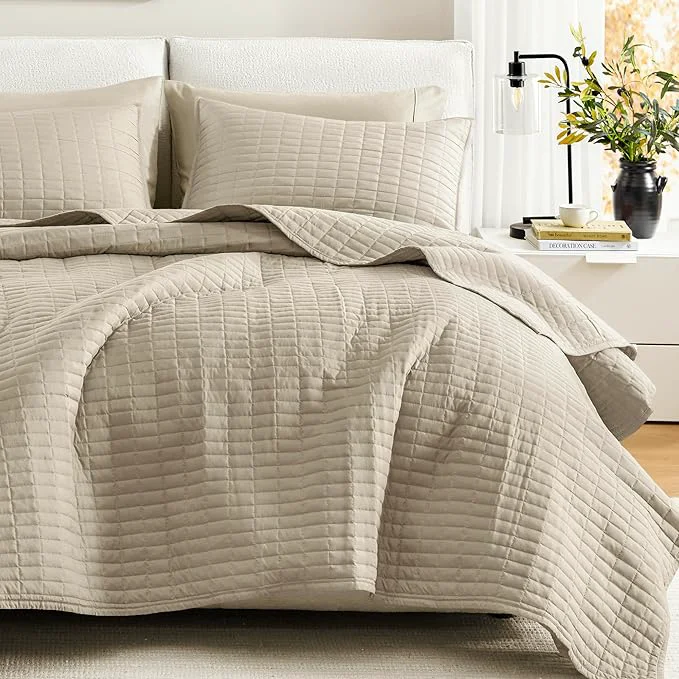 Optimized Comfort Spaces King Quilt Set Modern Reversible Plaid Coverlet King Bedding Set Cozy Quilted Winter Layer All Season Lightweight Soft King Size Quilt Kienna Cal King Beige 3 Piece Top-Quality