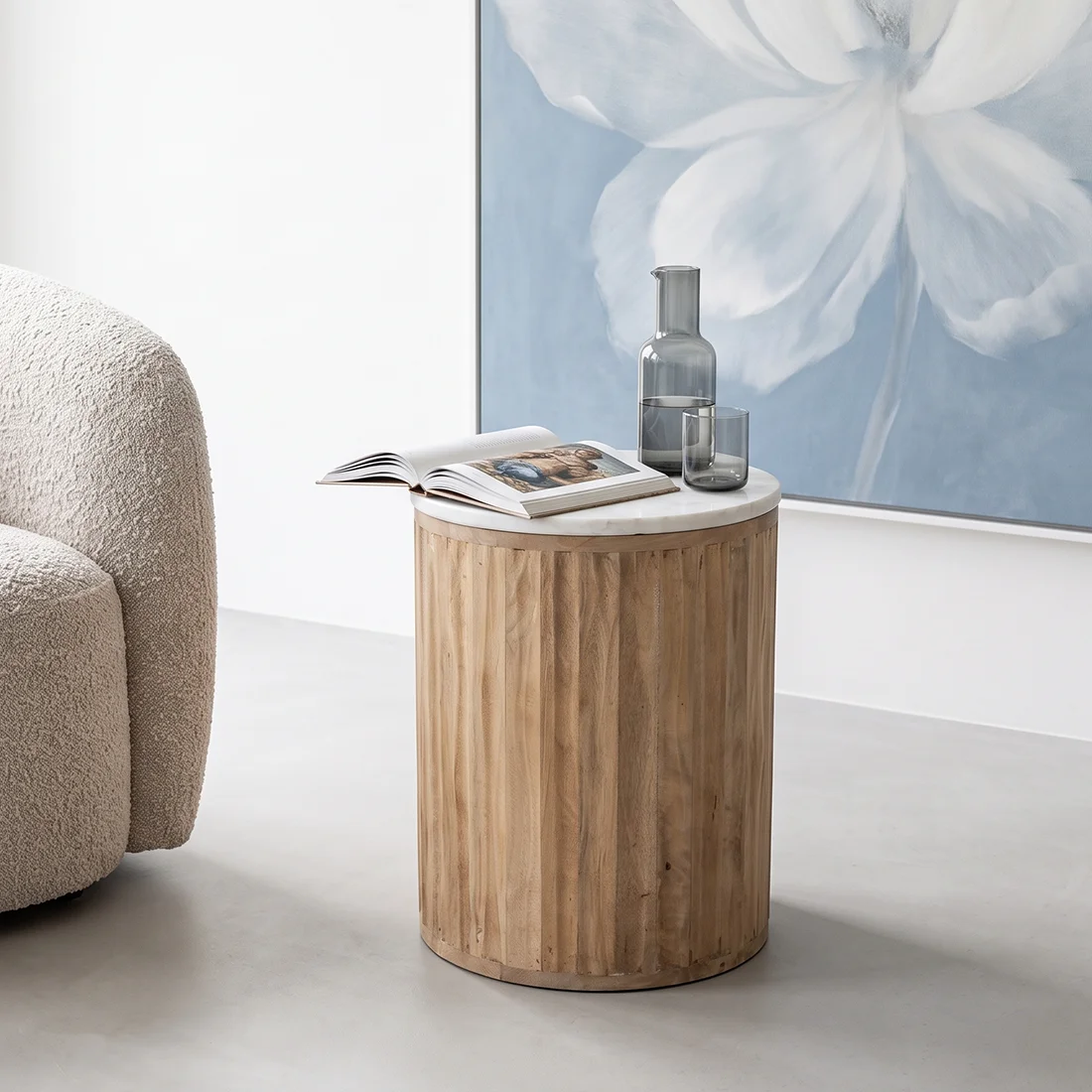 Elegant Malakka side table white marble Elite