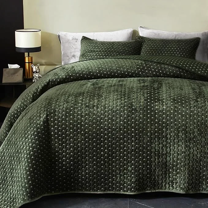 Smart Powdion Velvet Quilt Queen Size Oversized Bedspread Quilted Bedding Set Luxurious Soft Coverlet Set Lightweight Velvet Comforter for All Season with Pillow Shams 90×96 Army Green Striped Queen User-Friendly