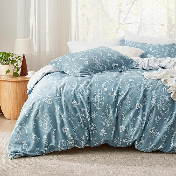 Dependable Bedsure Duvet Cover Queen Size – Reversible Mineral Blue Queen Duvet Cover Set with Zipper Closure 3 Pieces Floral Patterned Bedding Set with 8 Corner Ties and 2 Pillow Shams Reusable