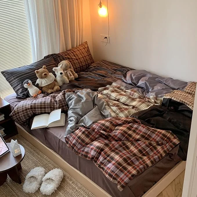 High-End Nayoroom Plaid Duvet Cover Queen Size Vintage Brown Patchwork Checkered Duvet Cover Dorm Bedding Set 3 Pieces Soft Lightweight Washed Microfiber Farmhouse Bedding Set Gifts for Women Men
