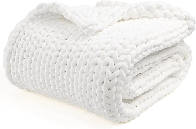 Detailed YnM Velvet Weighted Blanket Handmade Chunky Knitted Design Soft and Cozy Easy-to-Use