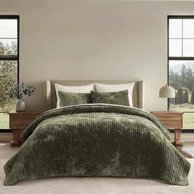 Official EVERGRACE Velvet Quilt Set Queen Size Luxurious Soft Striped Channel Bedding Clean