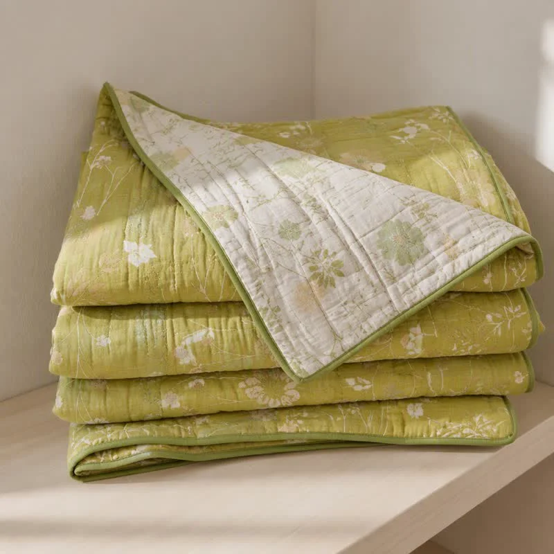 Flexible Ownkoti Soft Green Floral Reversible Cotton Quilt Professional