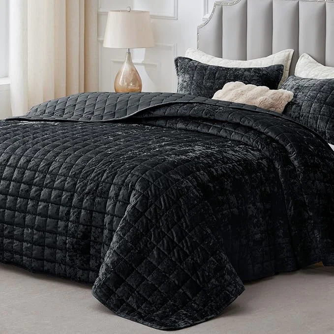 Smart BEDELITE Velvet Quilt Set Queen Size – Luxury Velvet Comforter Bedding Set 3 Pieces Lightweight Soft Cozy Shiny Black Oversized Bedspread Coverlet for All Seasons with 2 Pillow Shams Original Design
