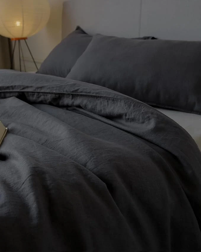 Flexible XZ XIFA Linen Bedding Set Cooling amp Breathable King Size Duvet Cover in Dark Grey. Made from Natural Washed French Flax for a Soft Textured Feel. Complete with 1 Cover and 2 Pillowcases Unique