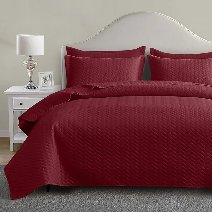 Premium Material Maple amp Stone Quilt Set Queen Size Burgundy Lightweight Bedspread Ultrasonic Chevron Pattern Light Coverlet for All Season Comforter Bedding Decor – 3 Piece Queen Bed Cover Sets Versatile
