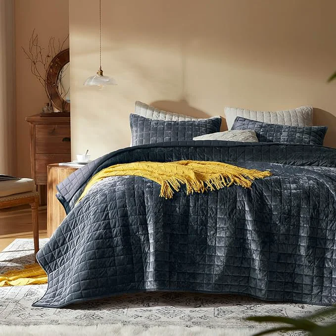 Convenient LEAONME Velvet Quilt California King-118 39 39 x106 39 39 Lightweight Navy Blue Velvet Comforter Set with 2 Pillow Shams Soft Oversized Bedspread Coverlet Quilted Bedding Set for All Season First-Class