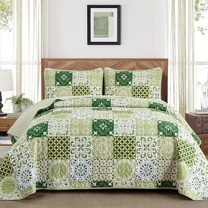 Elegant Dobuyly Green Quilt Set Queen Size Boho Sage Green Plaid Patchwork Bedspreads Coverlet Set 3 Pieces Soft Lightweight Microfiber Quilt Bedding Set for All Seasons 96 quot x90 quot Relaxed