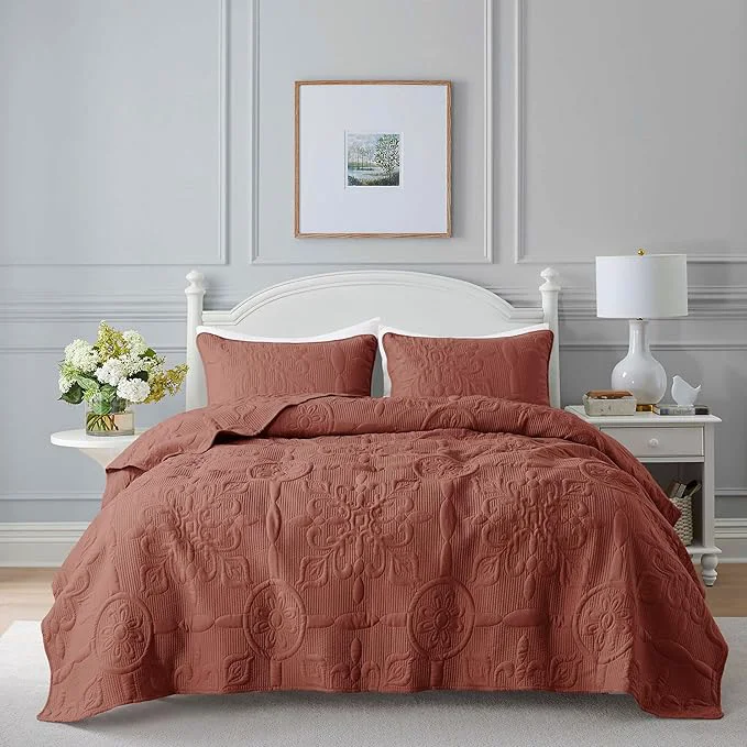 User-Friendly B2EVER Red Damask Quilt Twin Size Bedding Sets with 1 Pillow Sham Boho Bedspread Lightweight Soft Farmhouse Vintage Bohemian Coverlet Retro Jacquard Pattern Bed Cover for All Season 2 Pieces Smooth