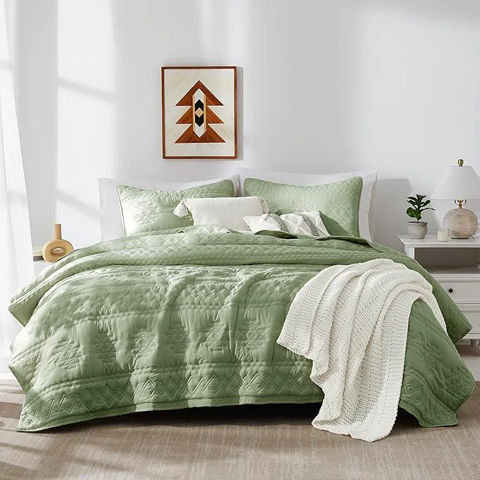 Detailed WDCOZY Boho Sage Green Quilt King Size Bedding Sets with 2 Pillow Shams Farmhouse Lightweight Soft Bedspread Coverlet for All Season 3 Pieces 104×90 inches Fine
