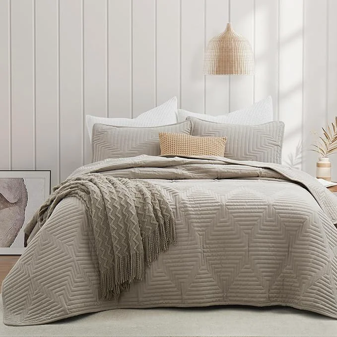 Top-Quality Oli Anderson Queen Quilt Set Khaki Lightweight Soft Bedspread Coverlet Basket Weave Pattern Bedding 3PCS Modern Geometric Stitching Textured Comforter Sets 1 Quilt and 2 Pillow Shams Fine