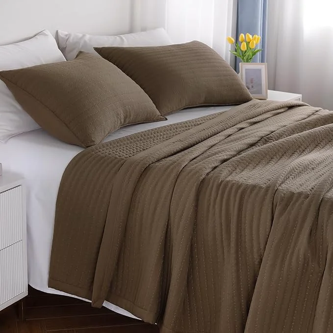Exclusive King Quilt Set – 104 quot x90 quot Soft Washed 3-Layer Lightweight Bedspread with Multi-Lock Quilting Minimalist Nordic Bedding All-Season Quilt for Spring Summer amp Fall 1 Quilt 2 Pillow Shams Cub Luxury