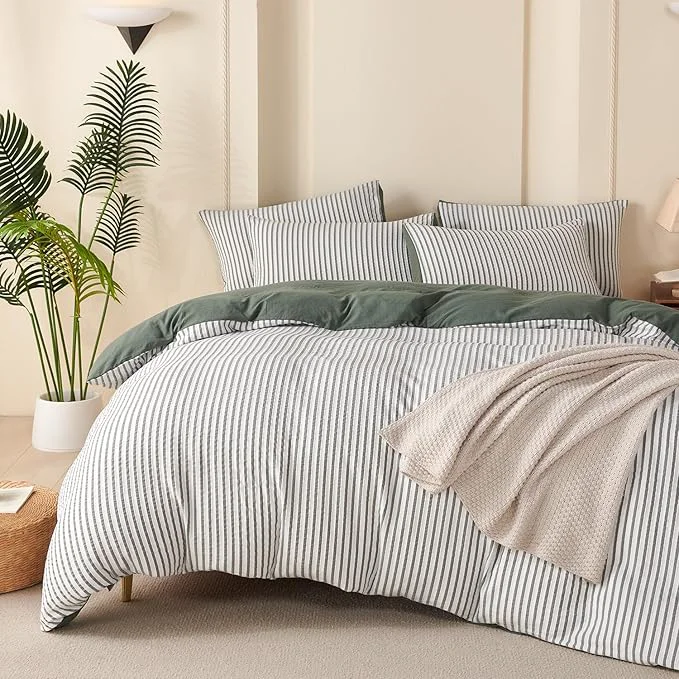 Exclusive Green Comforter Set Queen Size Soft Luxury Washed Microfiber Jacquard 3 Pieces Bedding Set White Green Vertical Ticking Stripes Pattern Comforter with 2 Pillowcases Breathable Durable Comfy Convenient