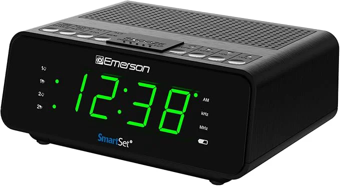 Fashionable Emerson SmartSet Dual Alarm Clock Radio Minimalist