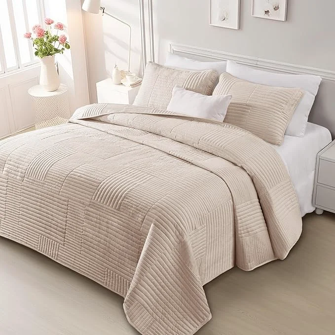 Prestigious Whale Flotilla Ultra Soft California King Quilt Bedding Set Lightweight Original
