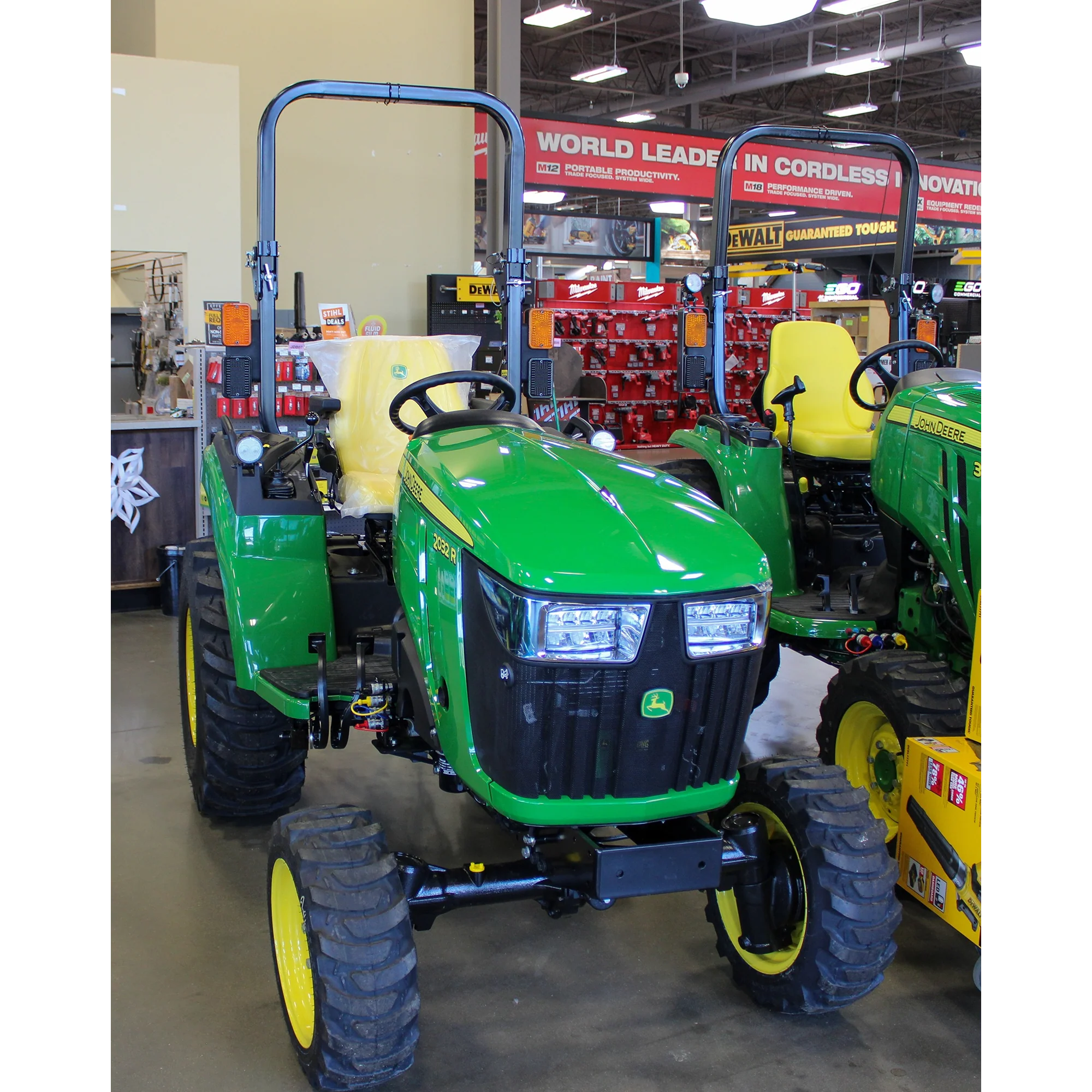 Top-Quality John Deere JD735948 Custom 2032R Compact Utility Tractor Breathable