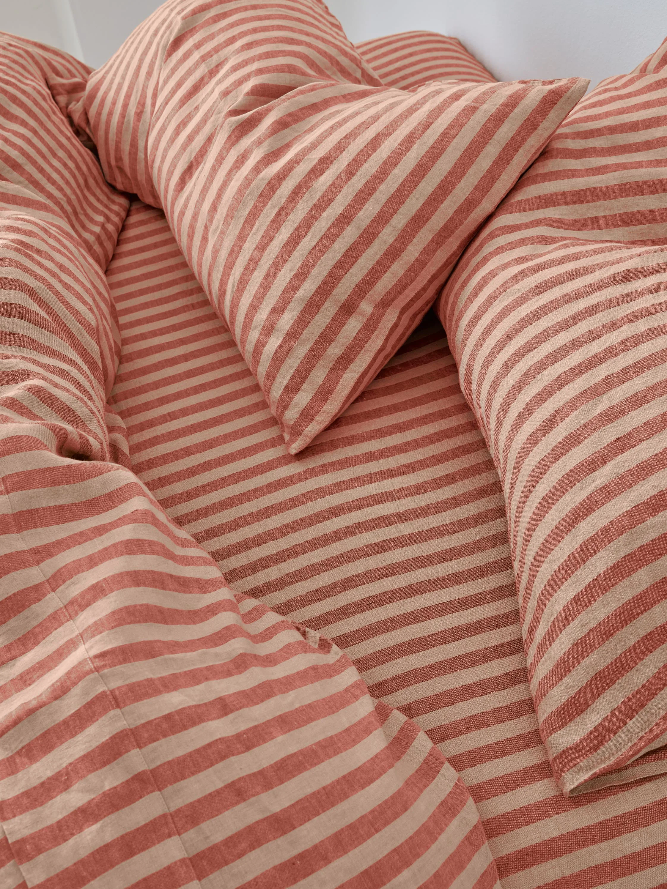 Versatile Sandstone Red Pembroke Stripe Linen Blend Fitted Sheet Long-Lasting