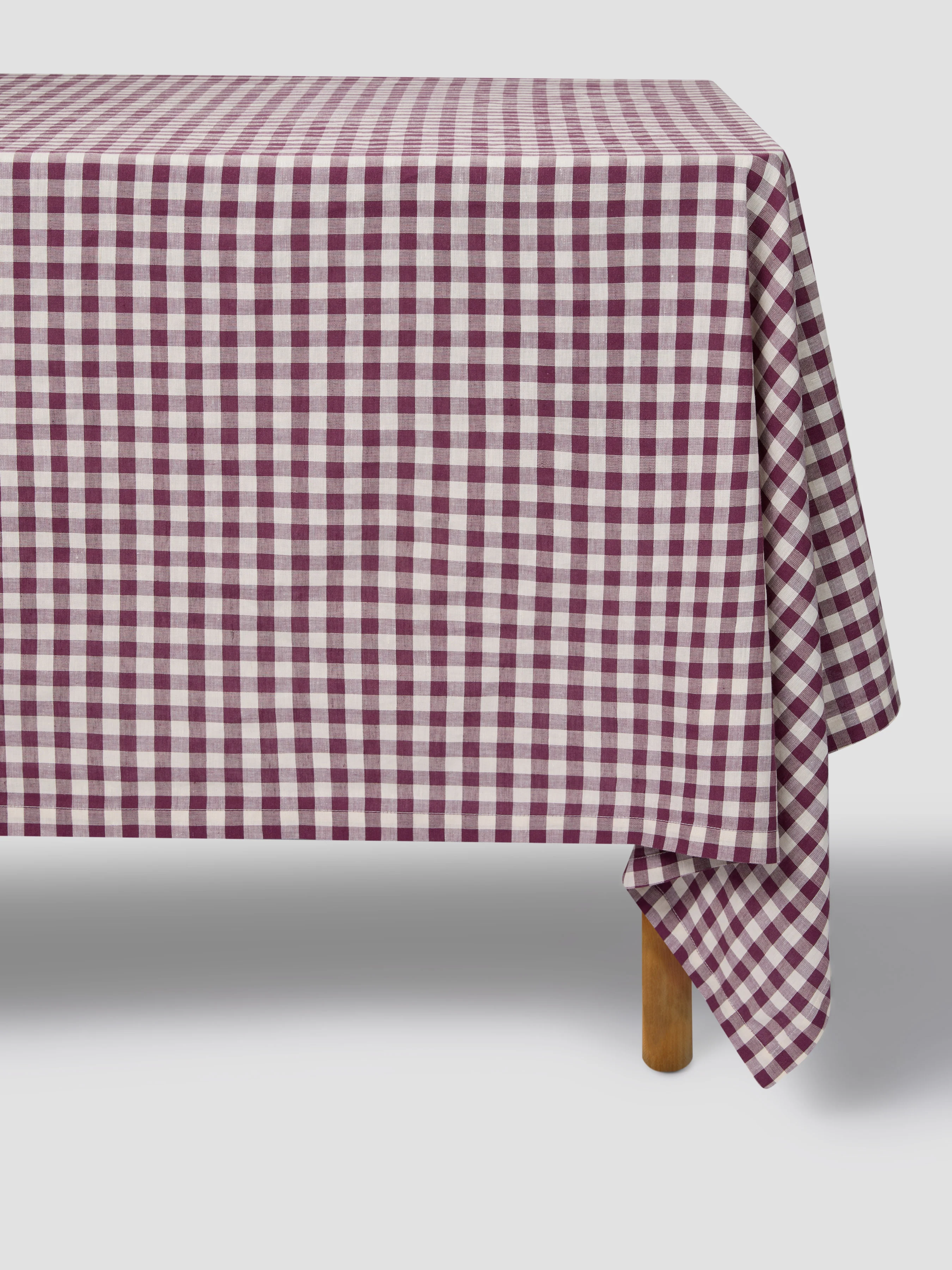 Superior Berry Gingham Linen Blend Tablecloth Pure