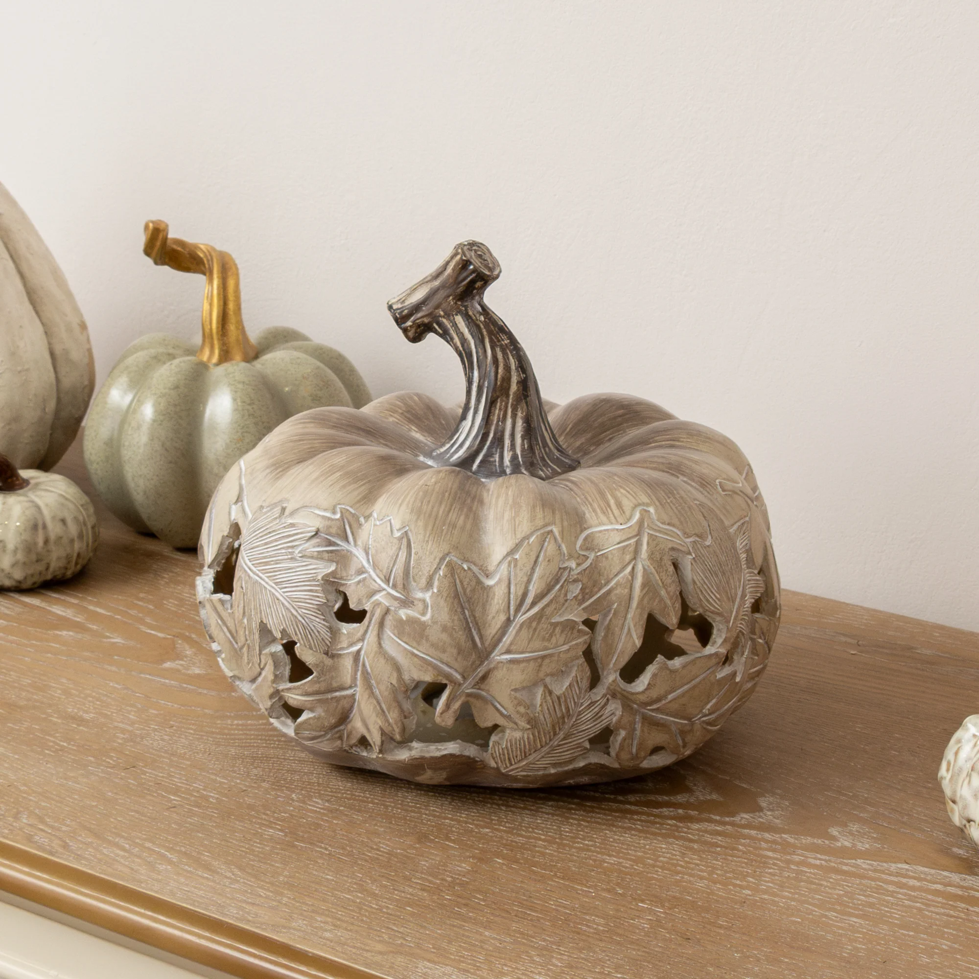 Advanced LED White Grey Leaf Pattern Pumpkin Ornament – 23cm x 20cm Pure