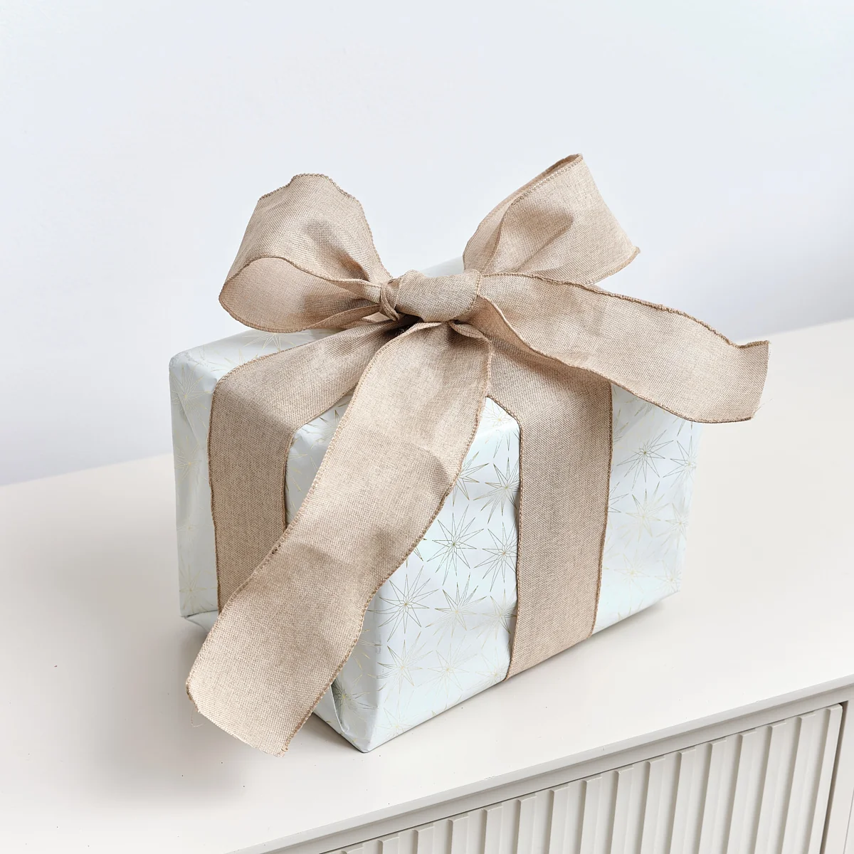 Natural Linen Hessian Look Wired Ribbon 2.7m Exceptional