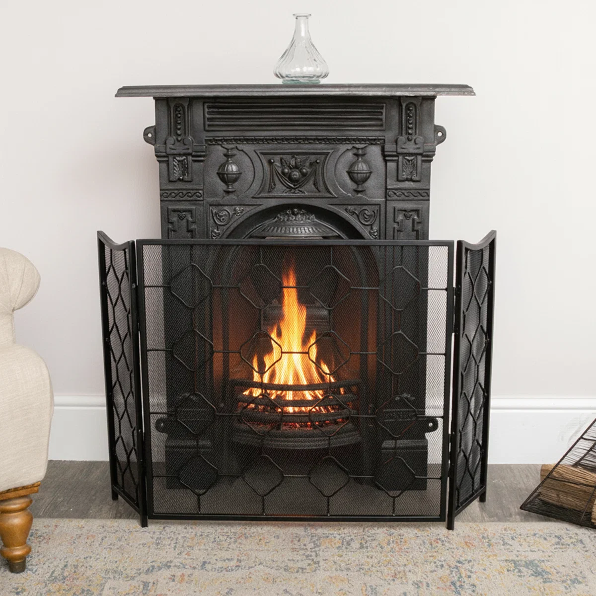 Original Black Geometric Detailed Metal Fire Screen – 106cm x 62.5cm Reliable