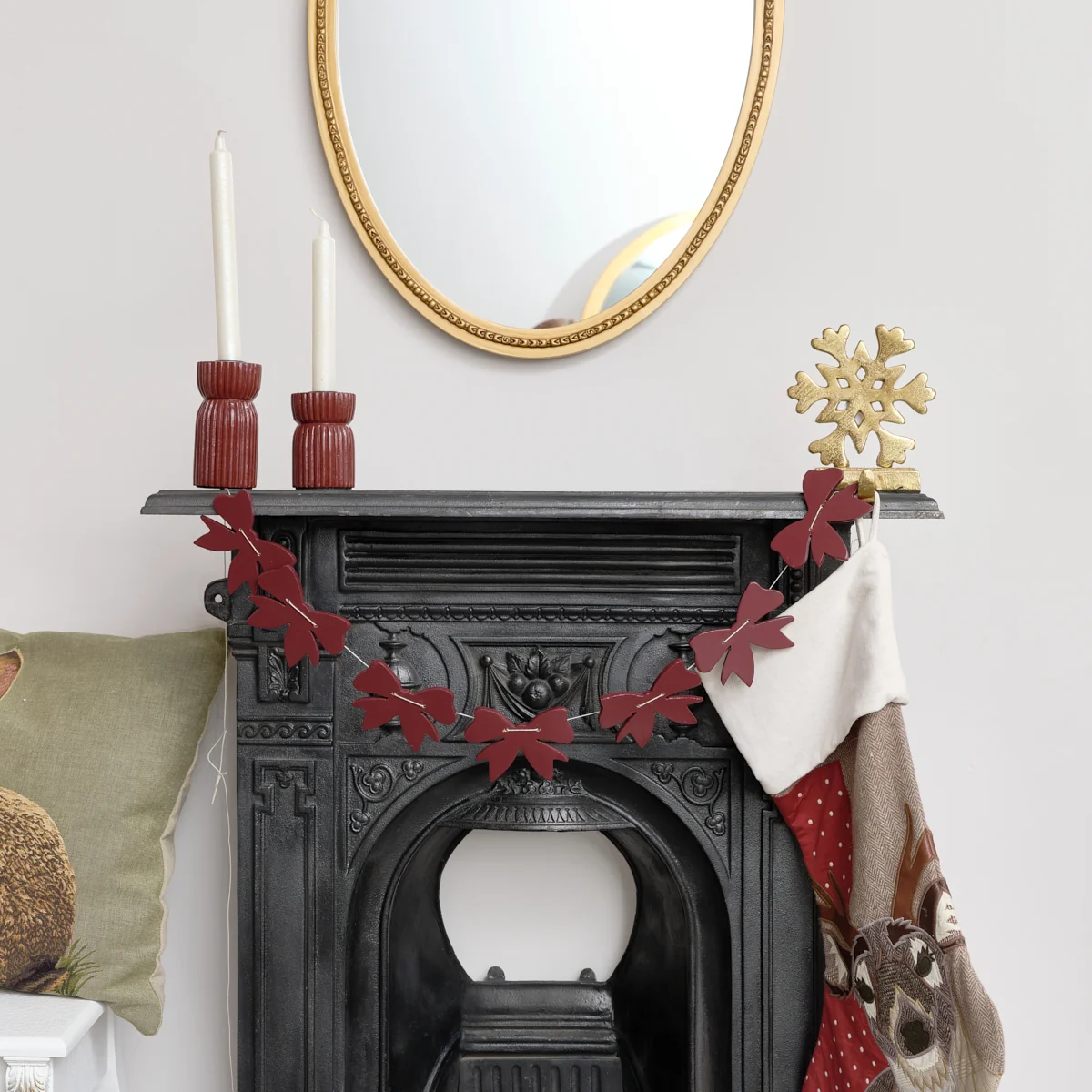 Enhanced Distressed Dark Red Wooden Bow Garland – 120cm 1.2m 47.2′ Crafted
