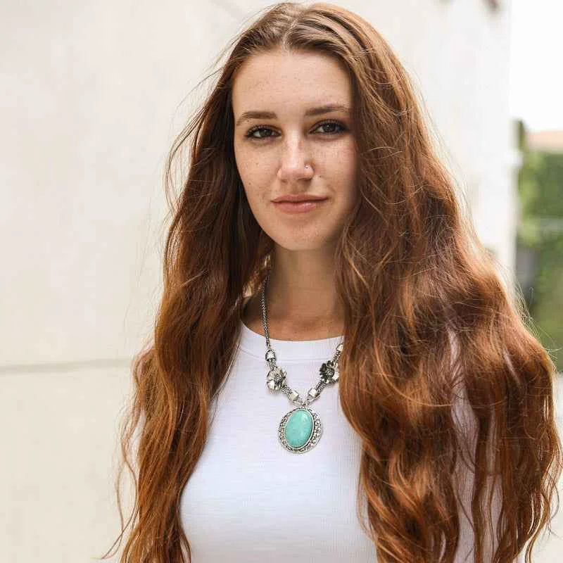 Crafted Floral Stone Necklace High-Quality