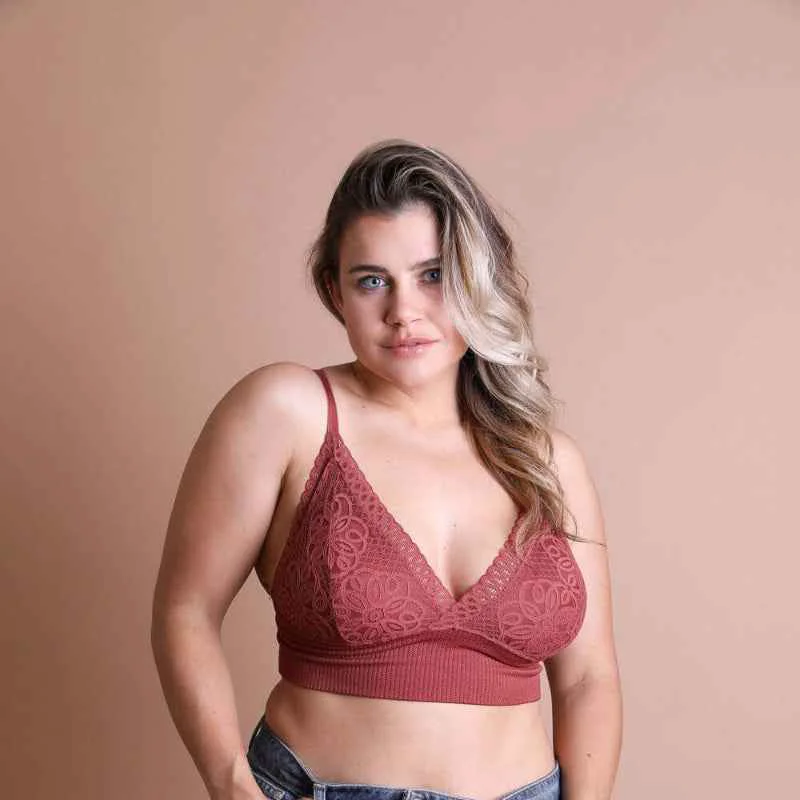Long-Lasting Lace Bralette Plus Next-Generation