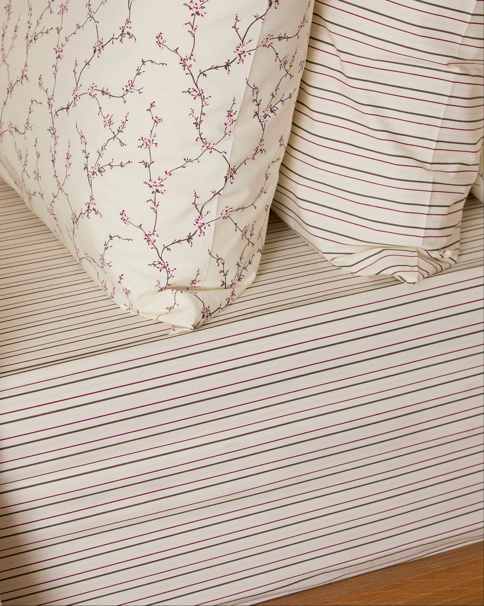 First-Class Foxford Tess Stripe Fitted Sheet Modern