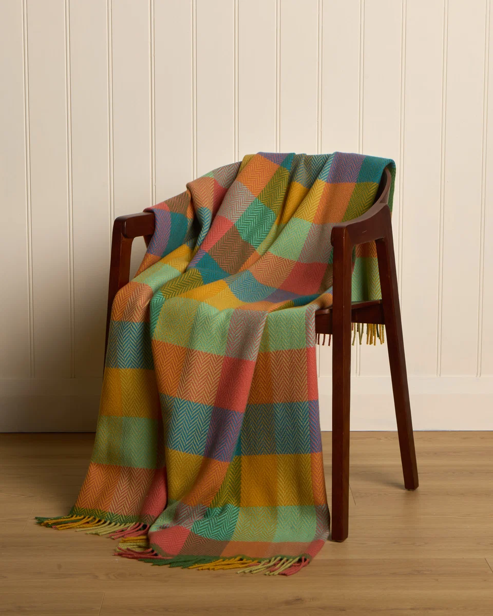 World-Class Foxford Kin Cashmere and Lambswool Throw Fine