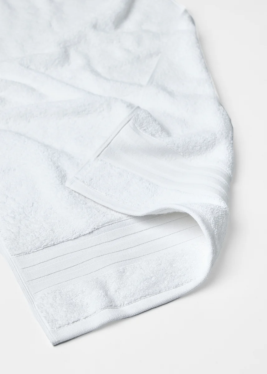 Refined Foxford Luxury Cotton Bath Towel – White Specialty