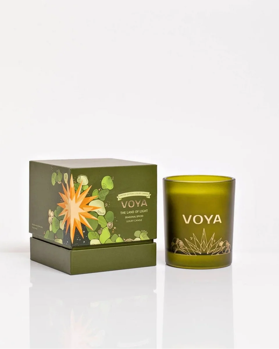 Specialty VOYA The Land of Light- Candle Lightweight