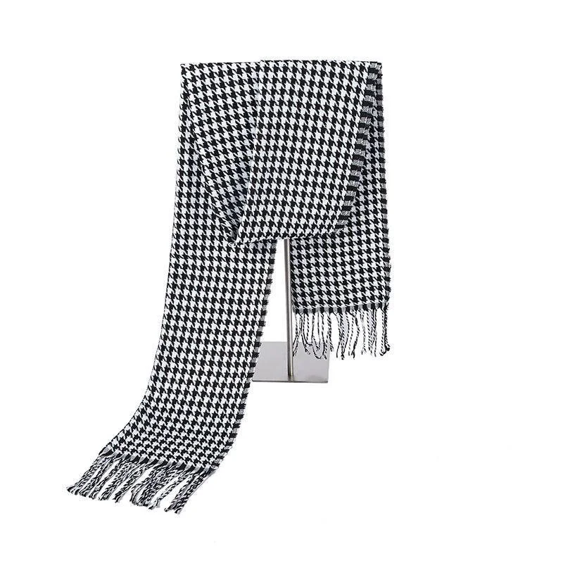 Selected Houndstooth Cashmere Wool Scarf Prestigious