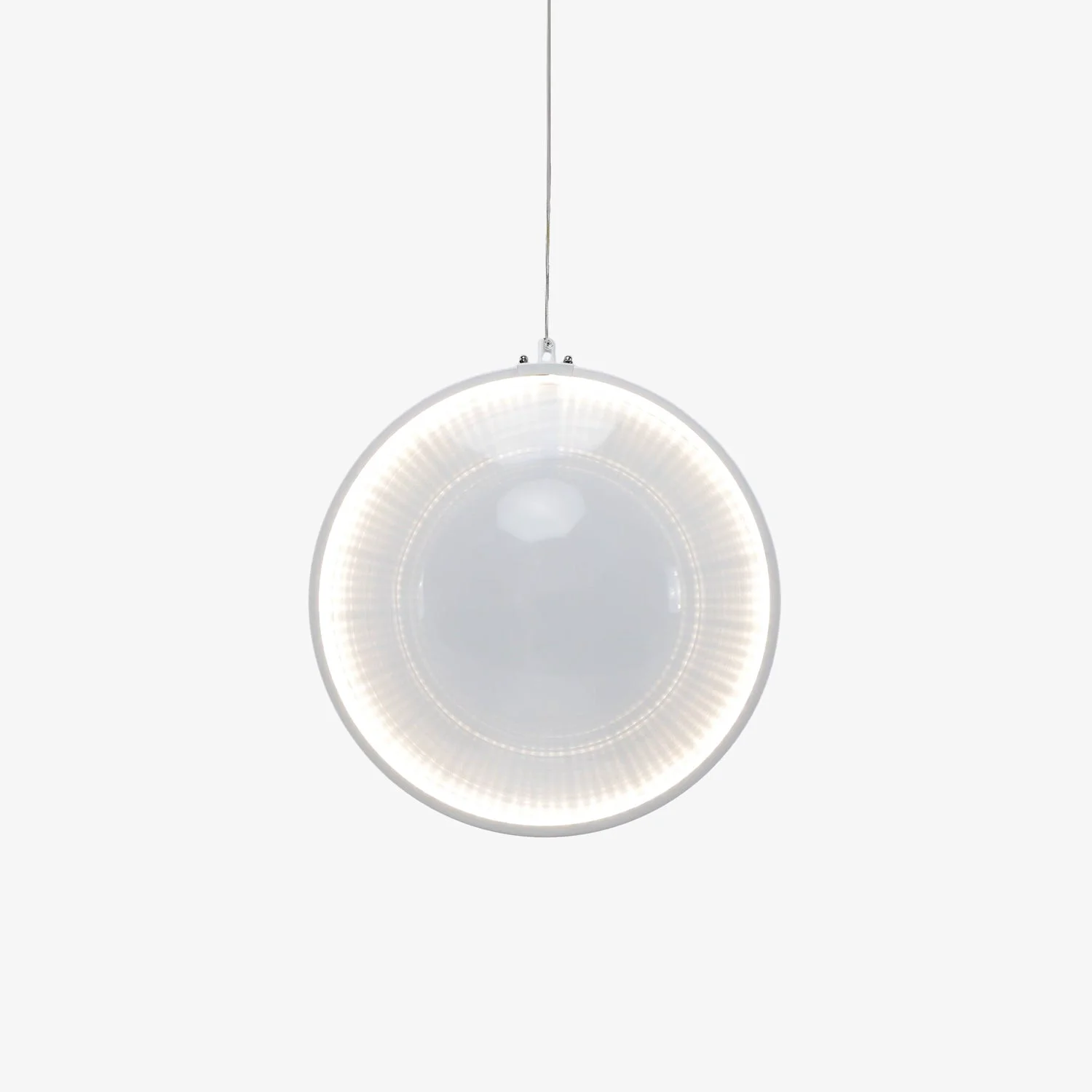 User-Friendly Focus Pendant Light Fine Crafted
