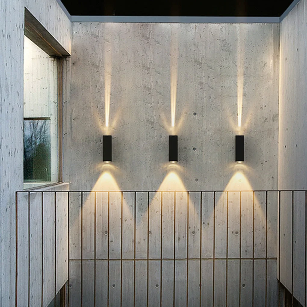 Natural Waterproof Up Down Lighting Spotlight Outdoor Wall Lights Recyclable