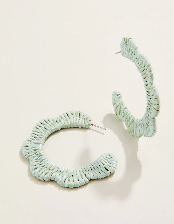 Verified Scalloped Straw Hoop Earrings Soft Blue High-End