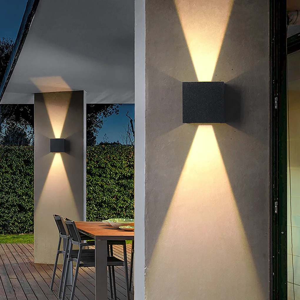 Innovative Up down Lighting Waterproof Adjustable Beam Angle Outdoor Wall Lights Versatile