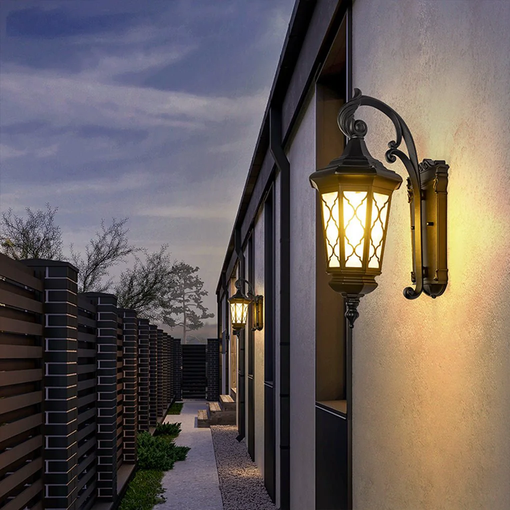 Luxury Outdoor Retro Waterproof Wall Lamp Decorative Lighting for Villa Courtyard Balcony High-Grade