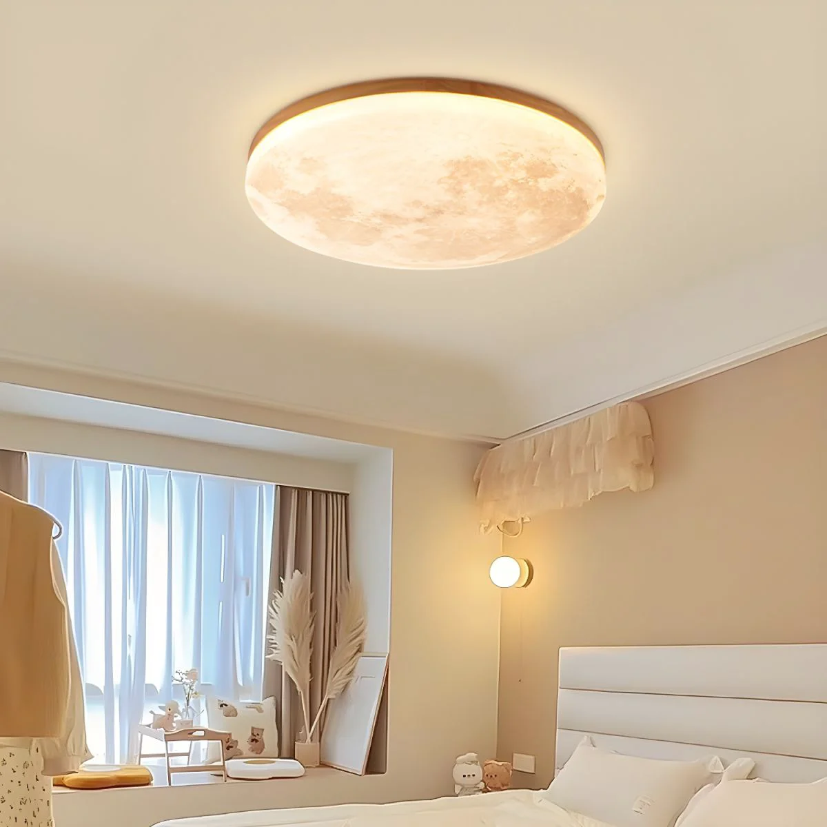 Classic Creative Round Moon LED Ceiling Light Luxury