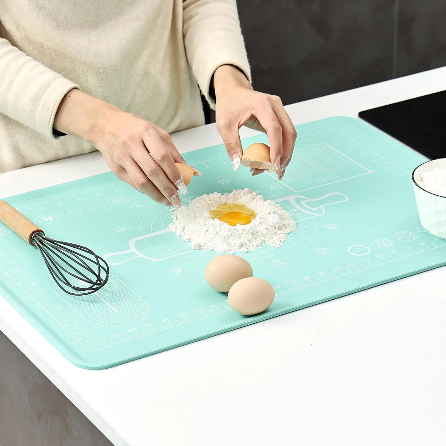 Long-Lasting Silicone Baking Mat 20 L x 28 W Extra Thick Dough Rolling Pad with Measurements and Edge Heightening Consistent