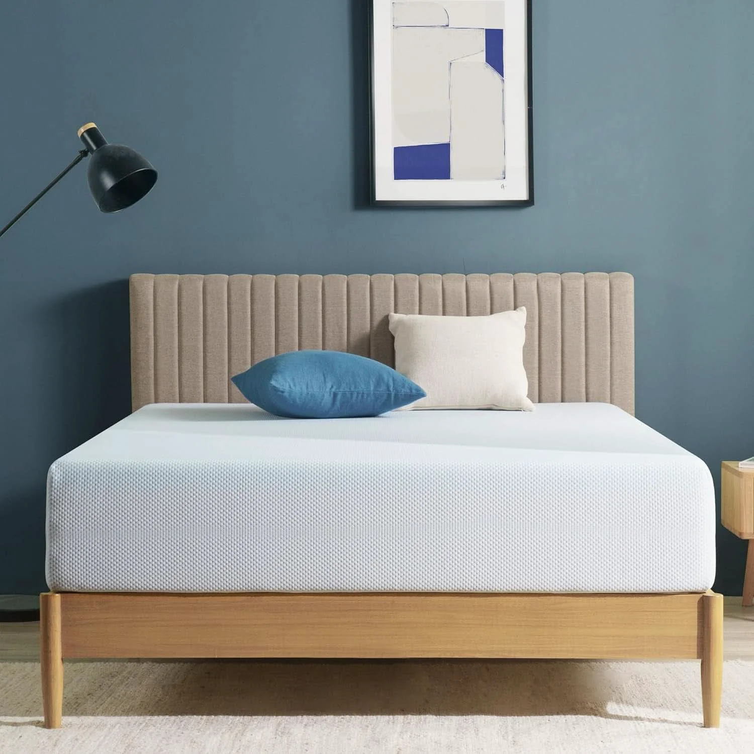 Sophisticated Queen Cooling Gel Memory Foam Mattress for Optimal Comfort Excellent